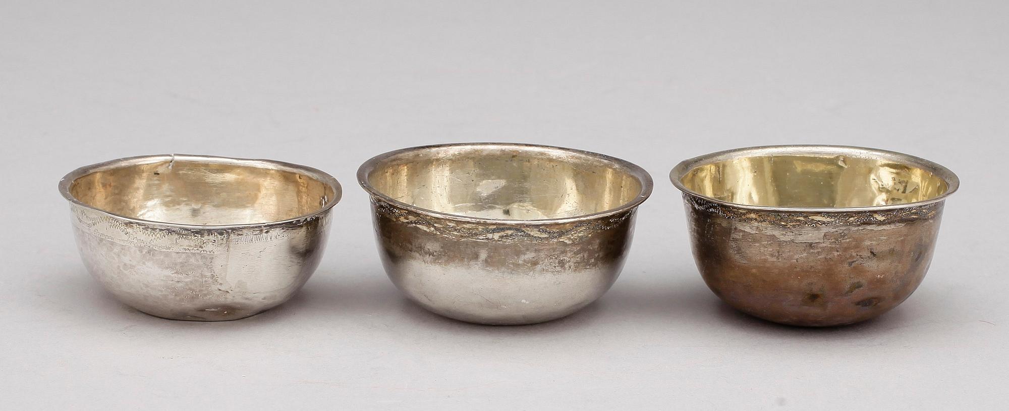TUMLARE, 3 st, silver, bla Carl Klingwall, verksam 1761-89 i Västerås. Tot vikt ca 44 gram.