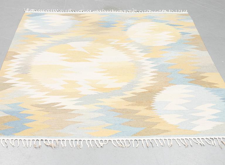 Barbro Nilsson, matta, "Solfläckar", gobelängteknik, ca 230  x 198 cm, signerad AB MMF BN.