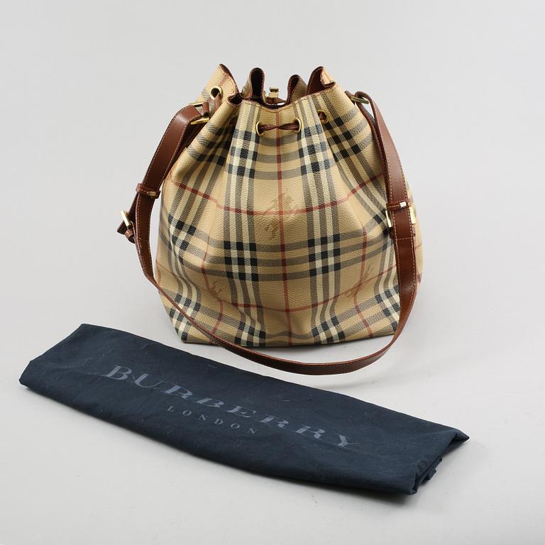 VÄSKA, Burberry.
