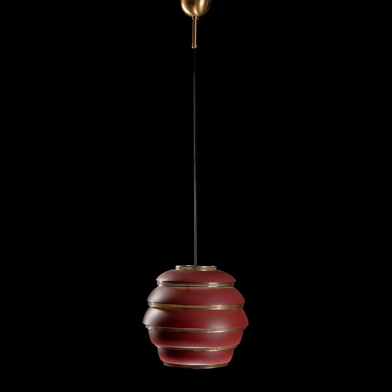 ALVAR AALTO, A CEILING LAMP. Beehive A331. Manufactured by Valaistustyö. Designed 1953.