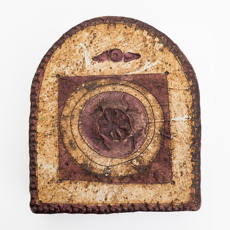 Francesca Mascitti-Lindh, reliefi, kivitavara, signeerattu F. Lindh. ARABIA.