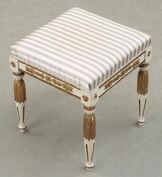 TABURETT, gustaviansk, 1800-talets första hälft.