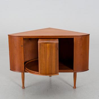 A CORNER BAR/BOOKSHELF FROM SOLA MÖBELFABRIKK, Norway, 1950/60´s.