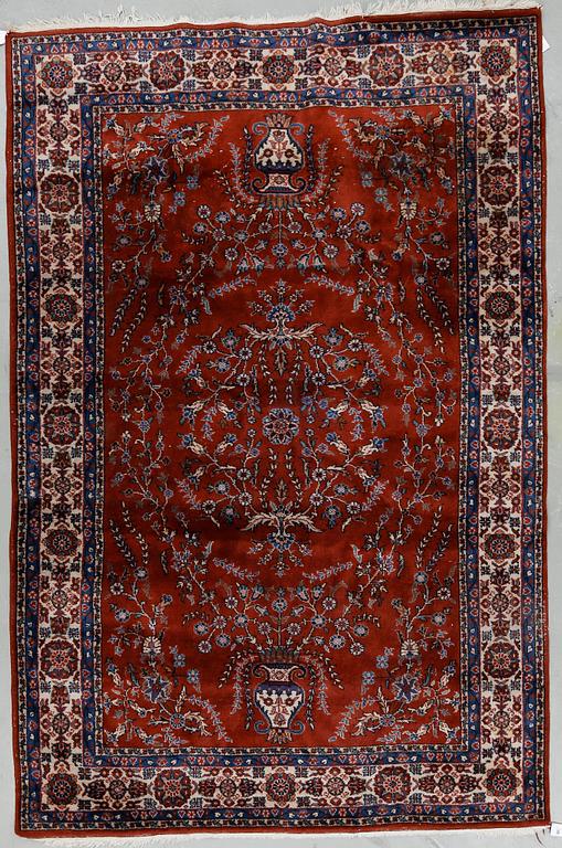 MATTA, old Kirman. Ca 303x202 cm.