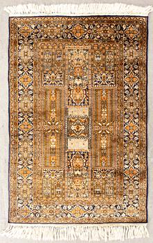 Matta Kashmir old silke på bomullsvarp, 144x91 cm.