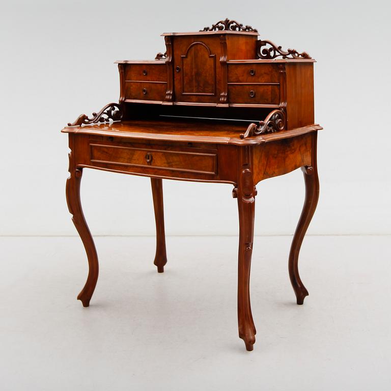 DAMSKRIVBORD, 1800-talets andra hälft.