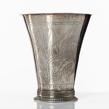 Bägare, silver, troligen Petter Åkerman, Stockholm 1756.