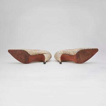 ELSA SCHIAPARELLI, a pair of lady's shoes.
