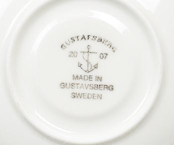 KAFFEKOPPAR med FAT, 6 st, benporslin, "Spisa Ribb", Stig Lindberg, Gustavsberg, 2000-tal.