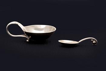 Georg Jensen, saltkar med skedar 4 st silver 1900-tal.