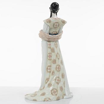 José Luis Santes, figurine, "Chinese beauty", Lladró, Spain, 2012-2022.