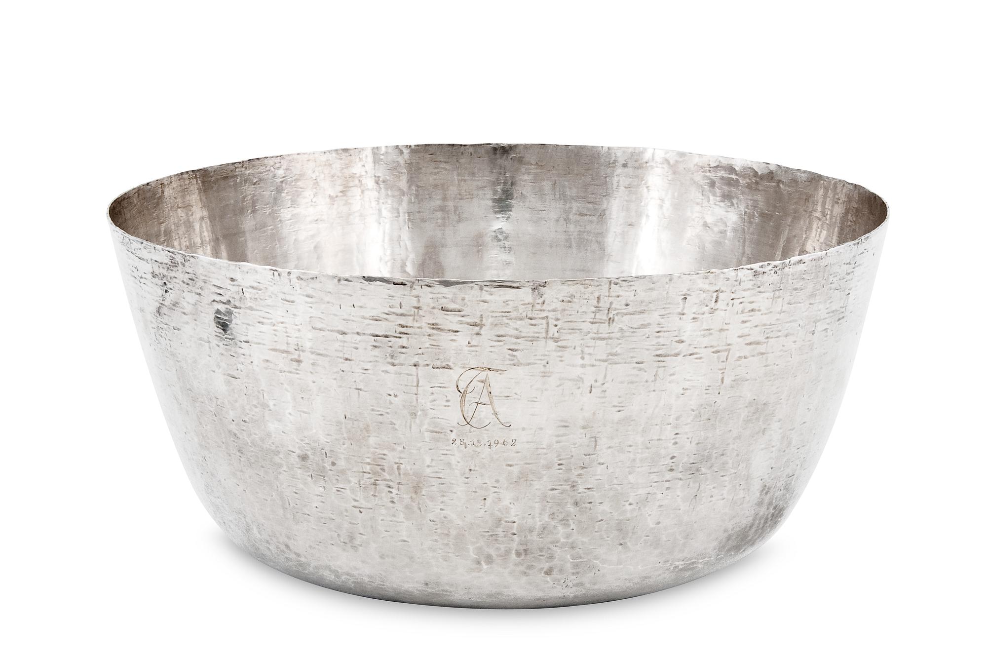 Tapio Wirkkala, SILVER BOWL.