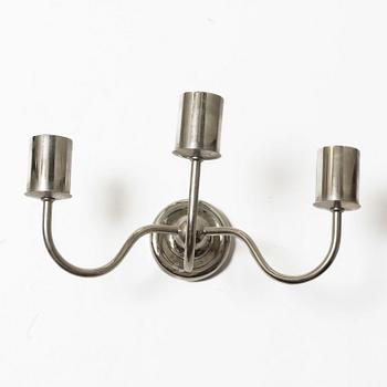 Josef Frank, a pair of model 2571/3 wall lamps, Svenskt Tenn.