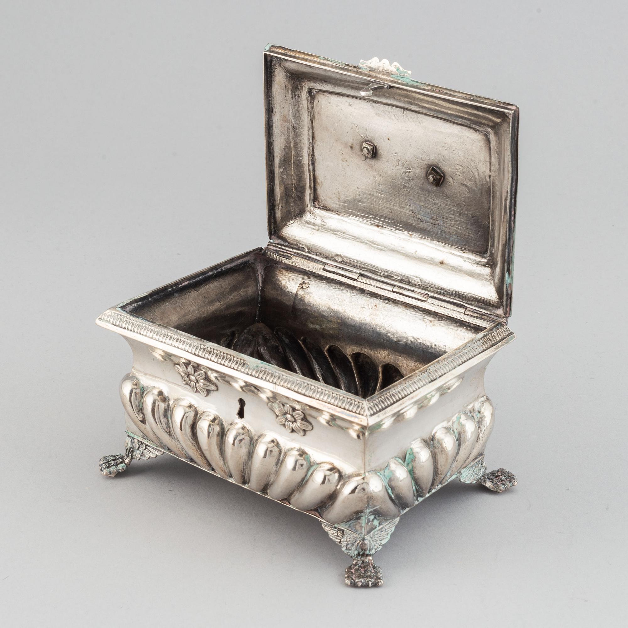 A silver sugar box, probably Poland, 19th century.