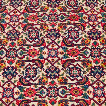 Matta, Täbris, signerad, old/semiantik, 281 x 198 cm.