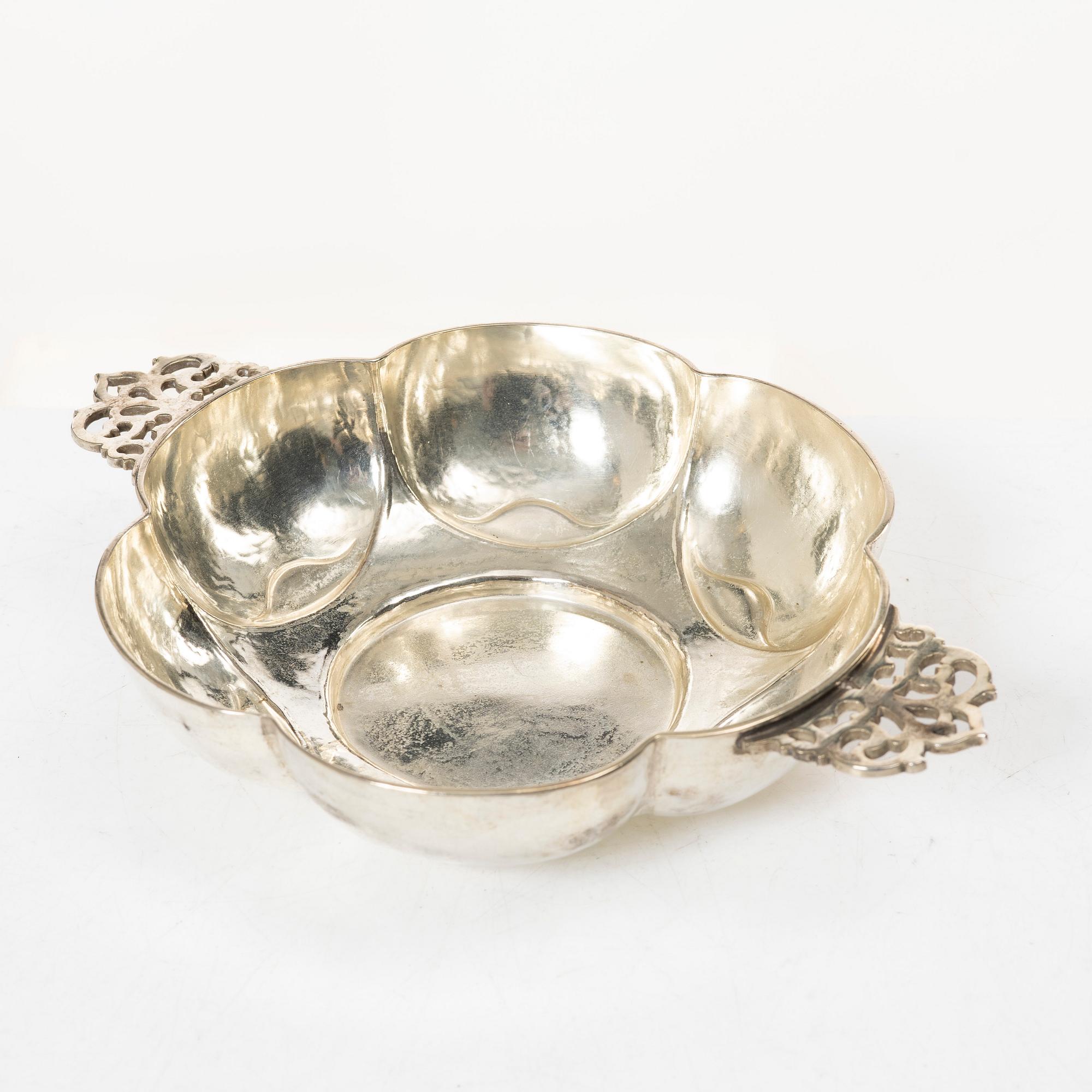 A silver bowl with handles, Bossard, Switzerland, circa 1900.