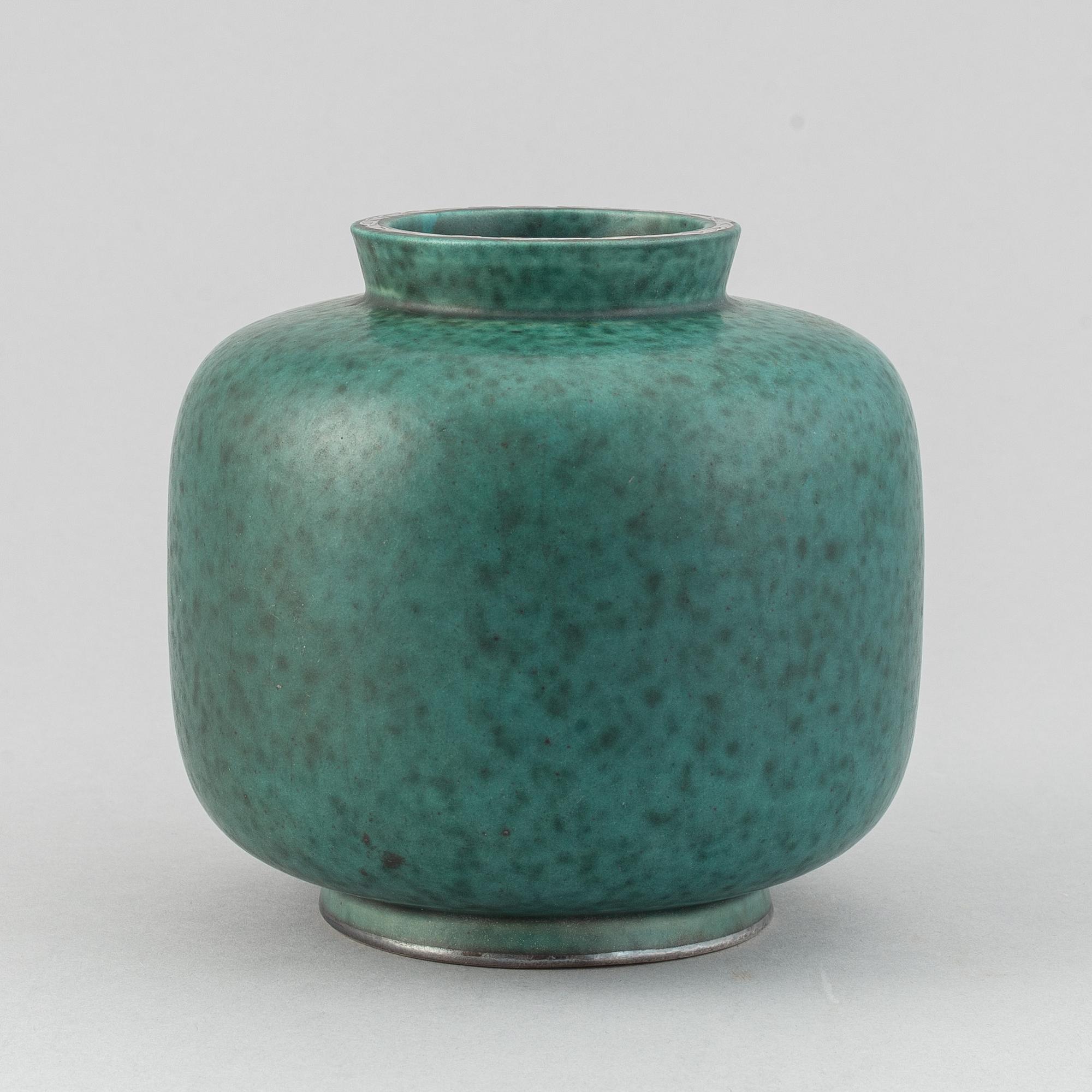 Wilhelm Kåge, vas, stengods, "argenta", Gustavsberg.