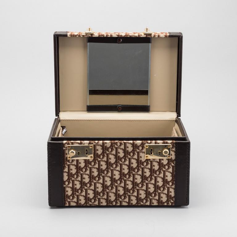 CHRISTIAN DIOR, beauty box.