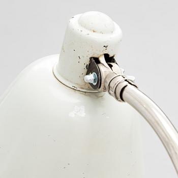 Kirjoituspöydänvalaisin / pöytävalaisin,  malli 2008, Orno. Suunniteltu 1939.