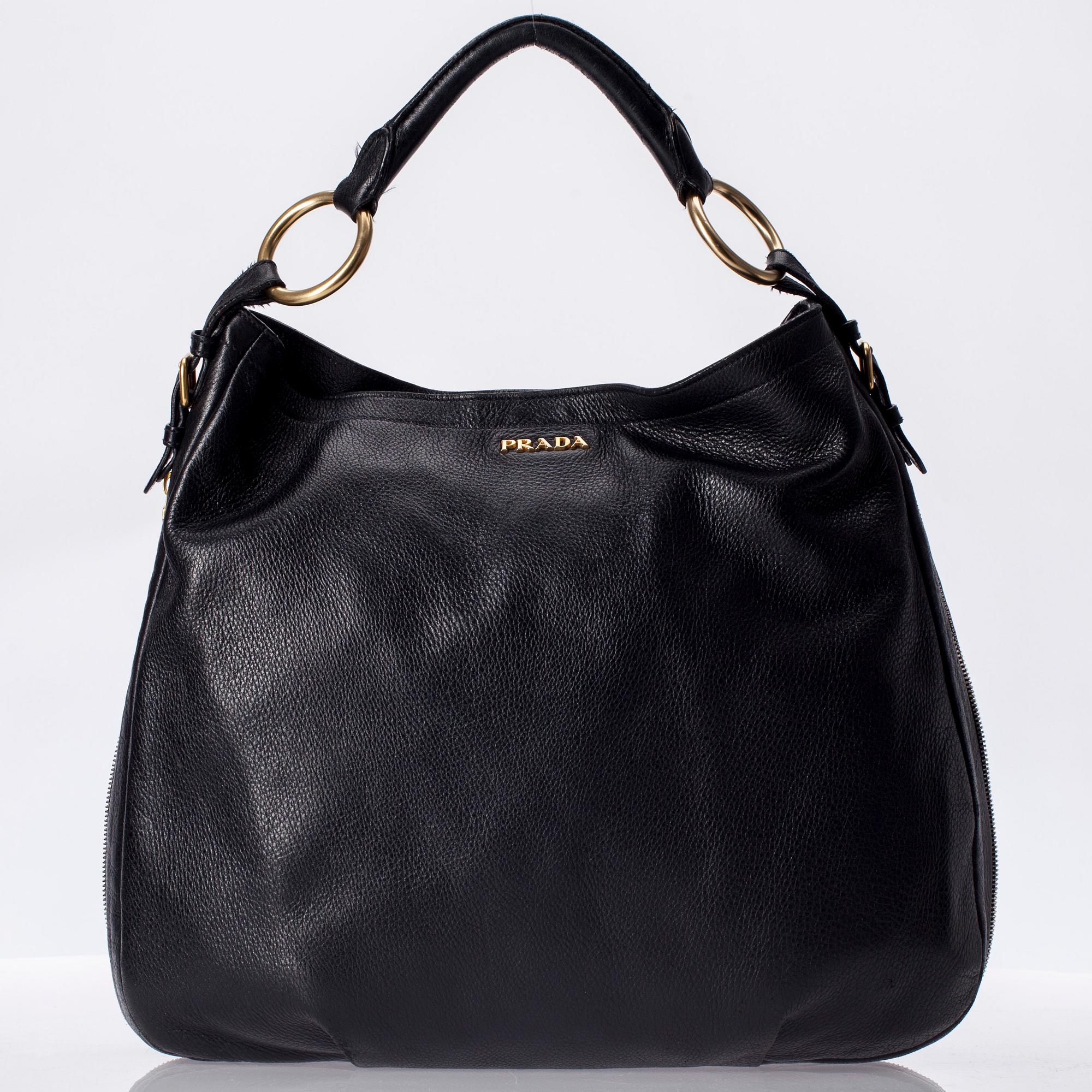 VÄSKA, Prada.