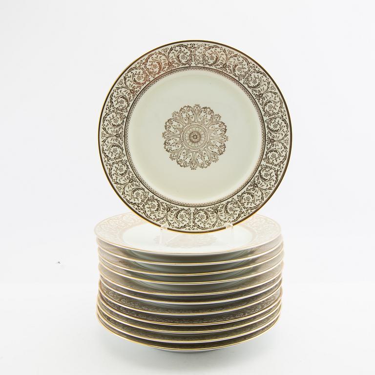 Dinner plates 12 pcs mid-20th century porcelain.