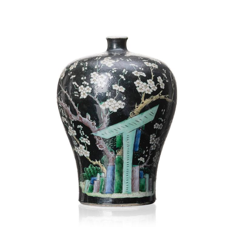 A Chinese famille noire Meiping vase, Qing dynasty, 19th Century.