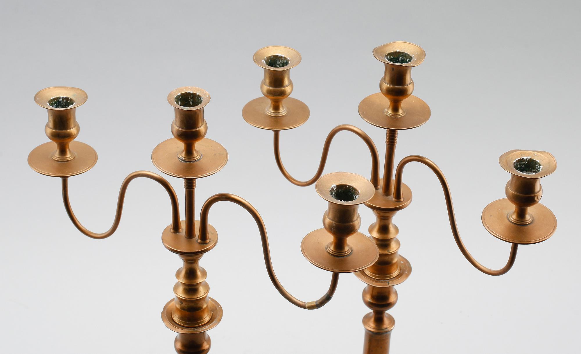 KANDELABRAR, ett par, mässing, Nyköpings Mässingsbruk, 1800-tal.