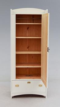 KLÄDSKÅP, omkring år 1900.