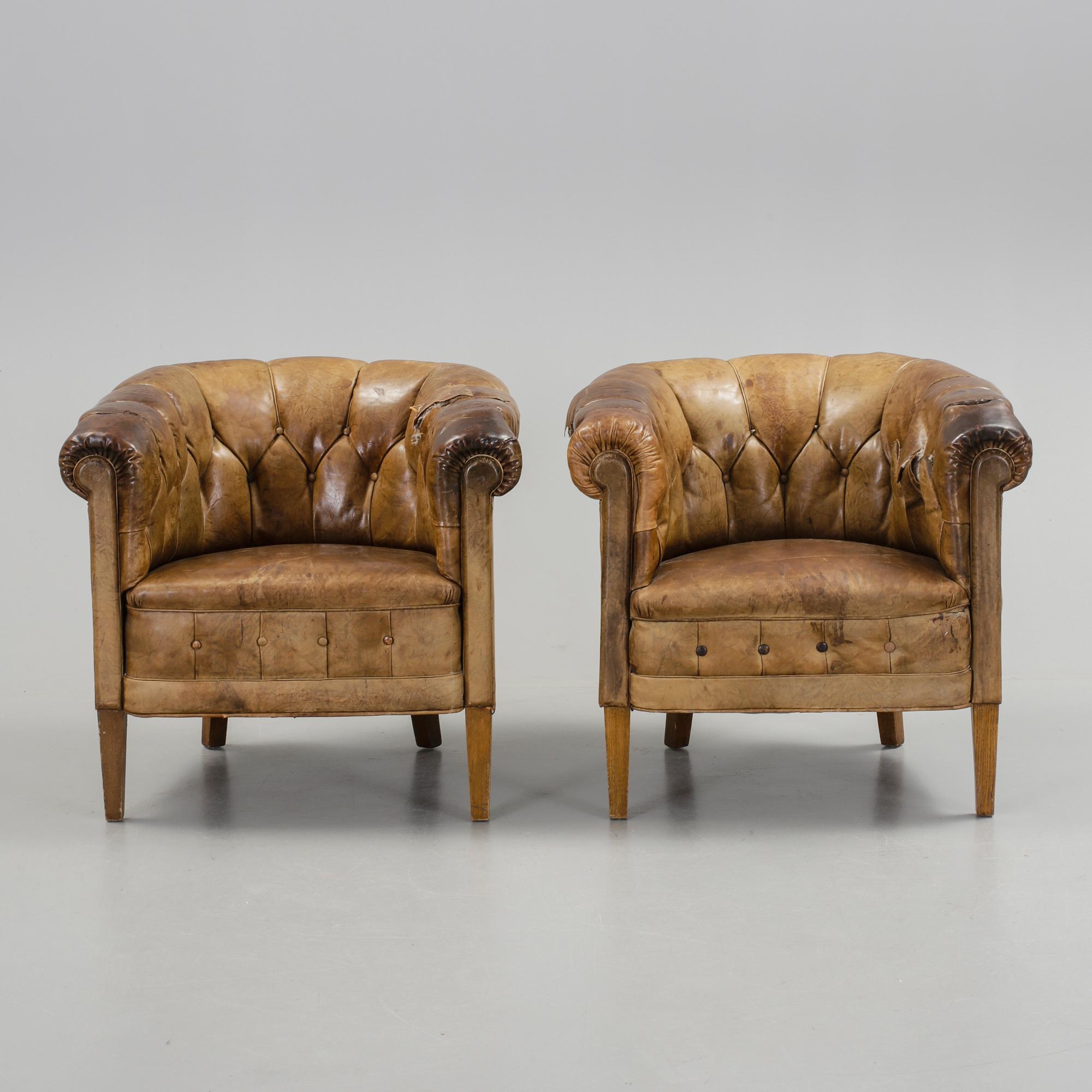 FÅTÖLJER, ett par, sk clubfåtölj, 1900-tal.