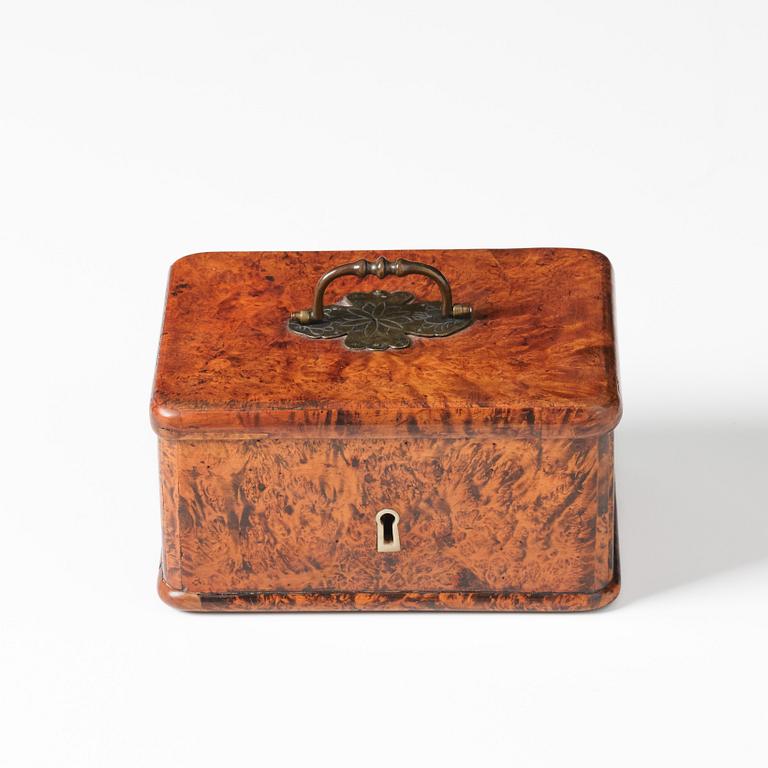 A burr-alder box by J. Sjölin (master 1767-85).