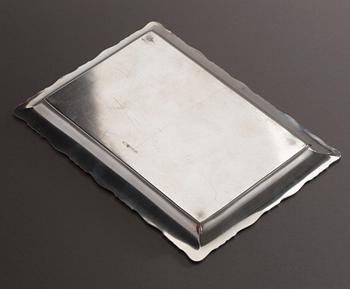 BRICKA, silver, svenska importstämplar, vikt 100 g.