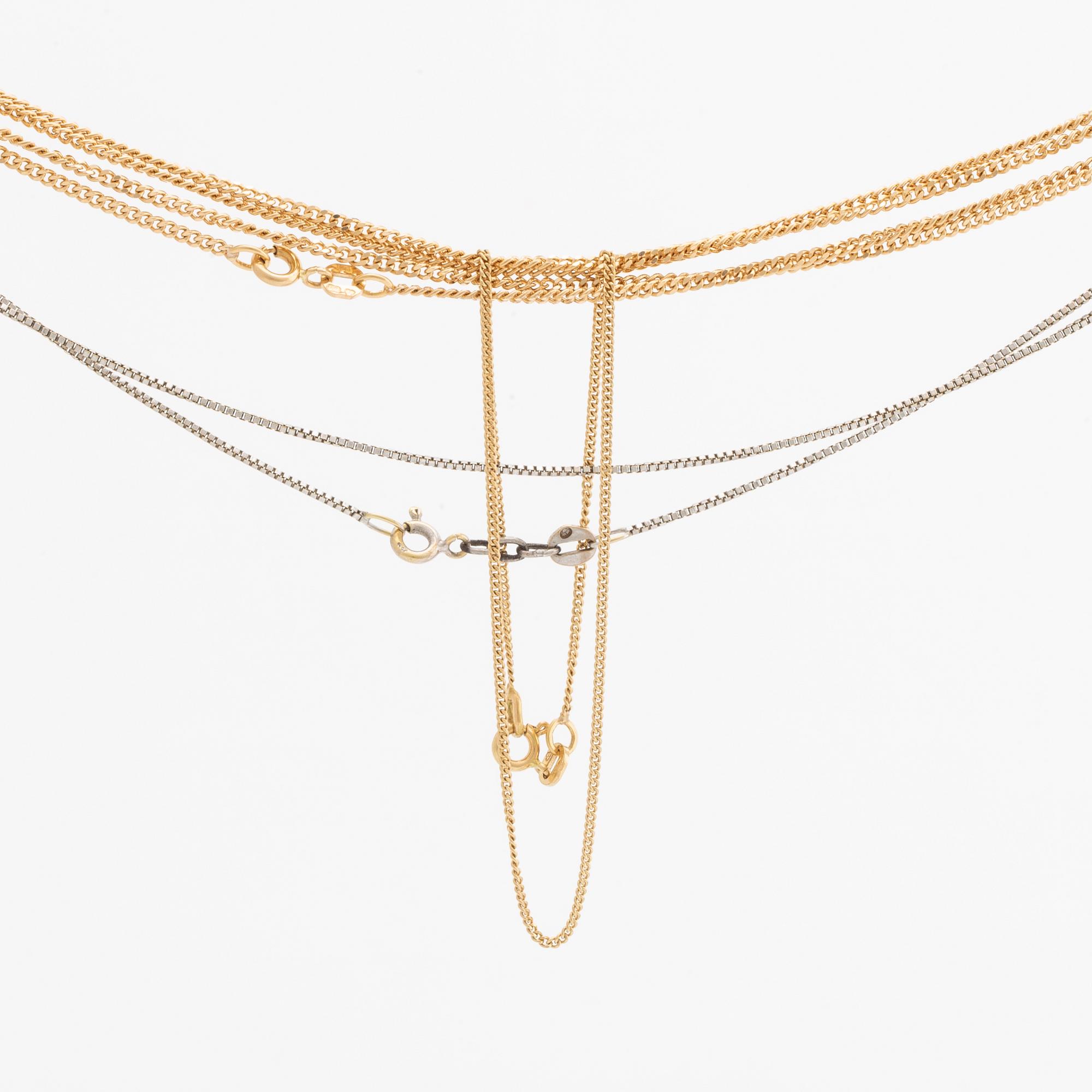 3 guldkedjor 18K guld och vitguld, pansarkedja, 12,5 g, längder ca 70, 40 och 25 cm.