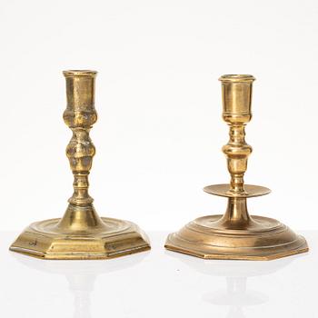 Ljusstakar, 2 st. barock, 1700-tal, samt barockstil, 1800-tal.