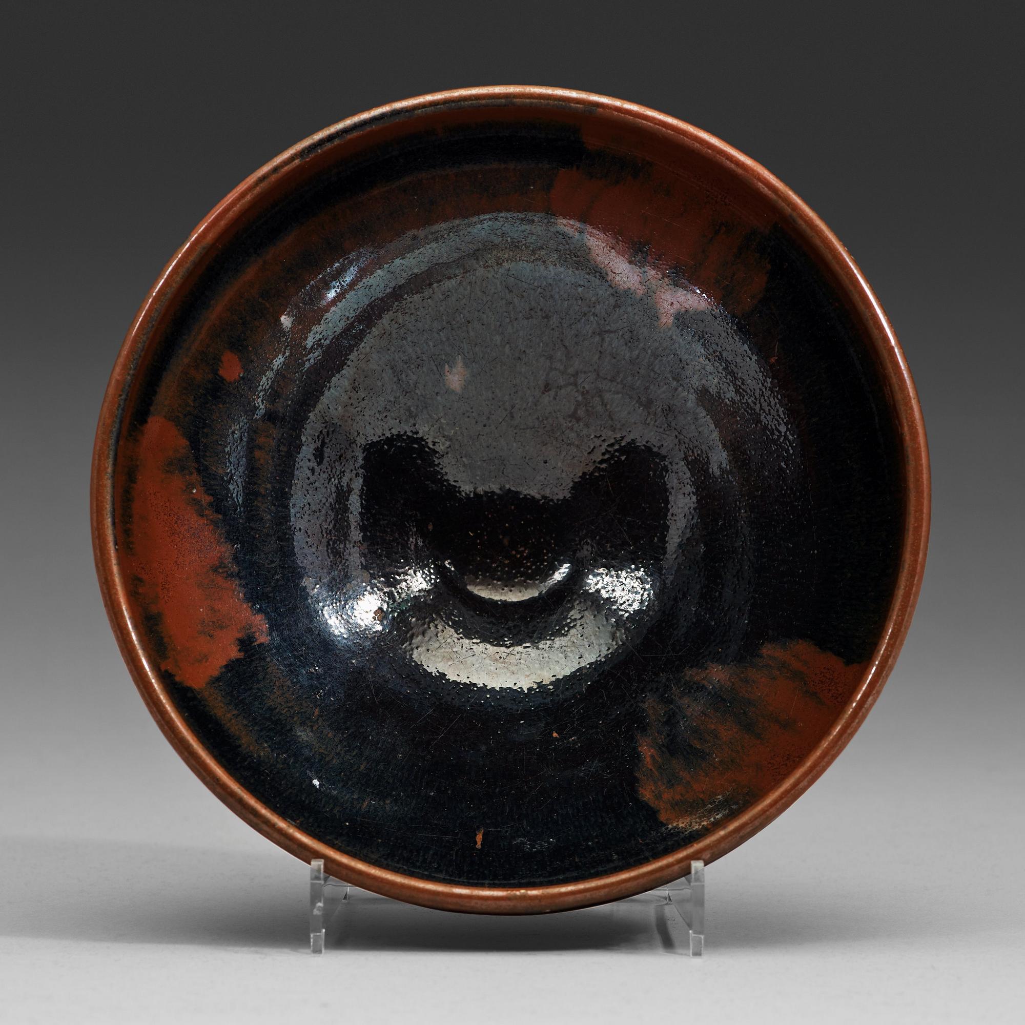 SKÅL, keramik. Cizhou-typ, northern blackware, Jin dynastin (1115-1234).