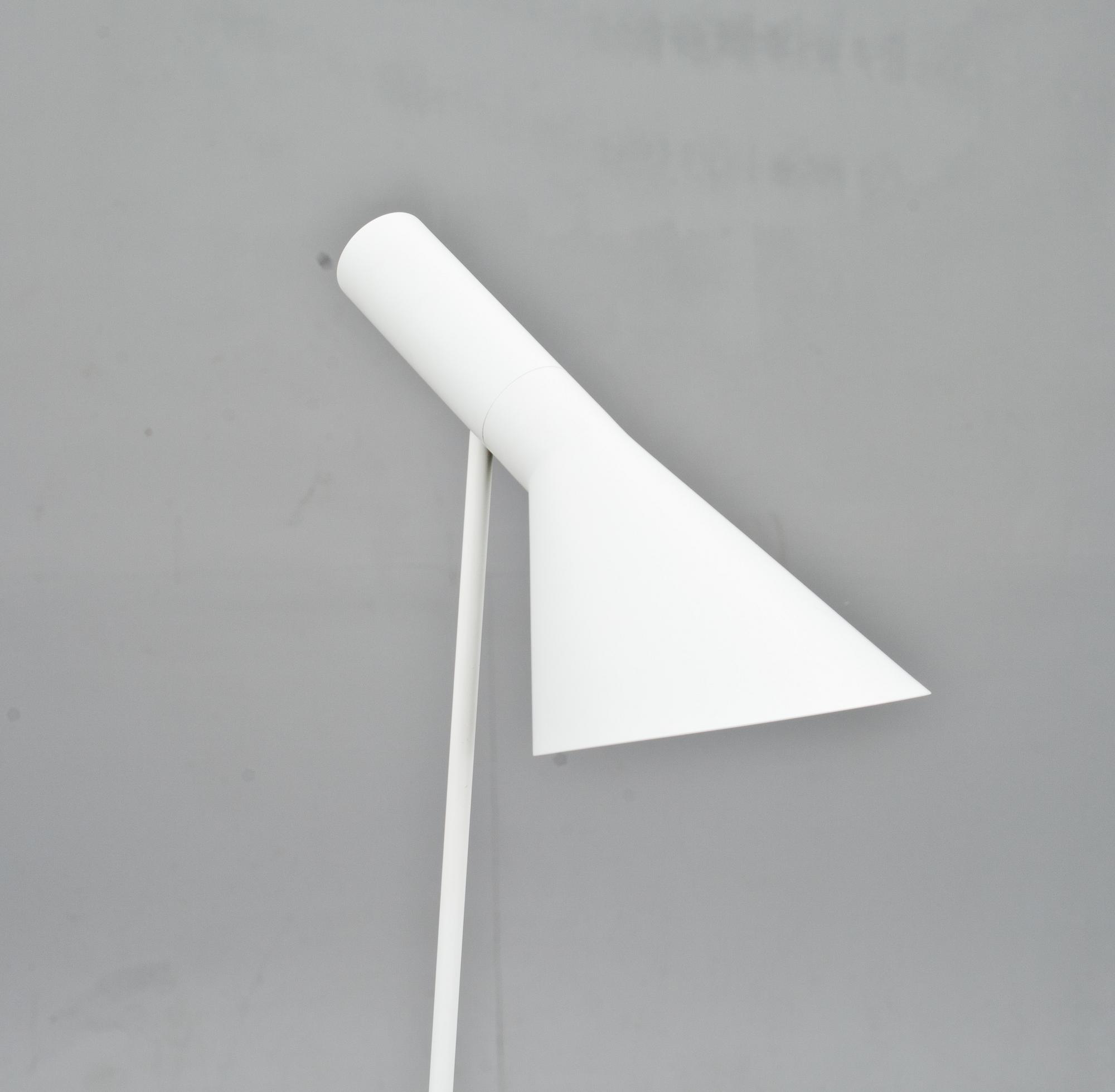 GOLVARMATUR, Arne Jacobsen, "AJ" för Louis Poulsen, Danmark.