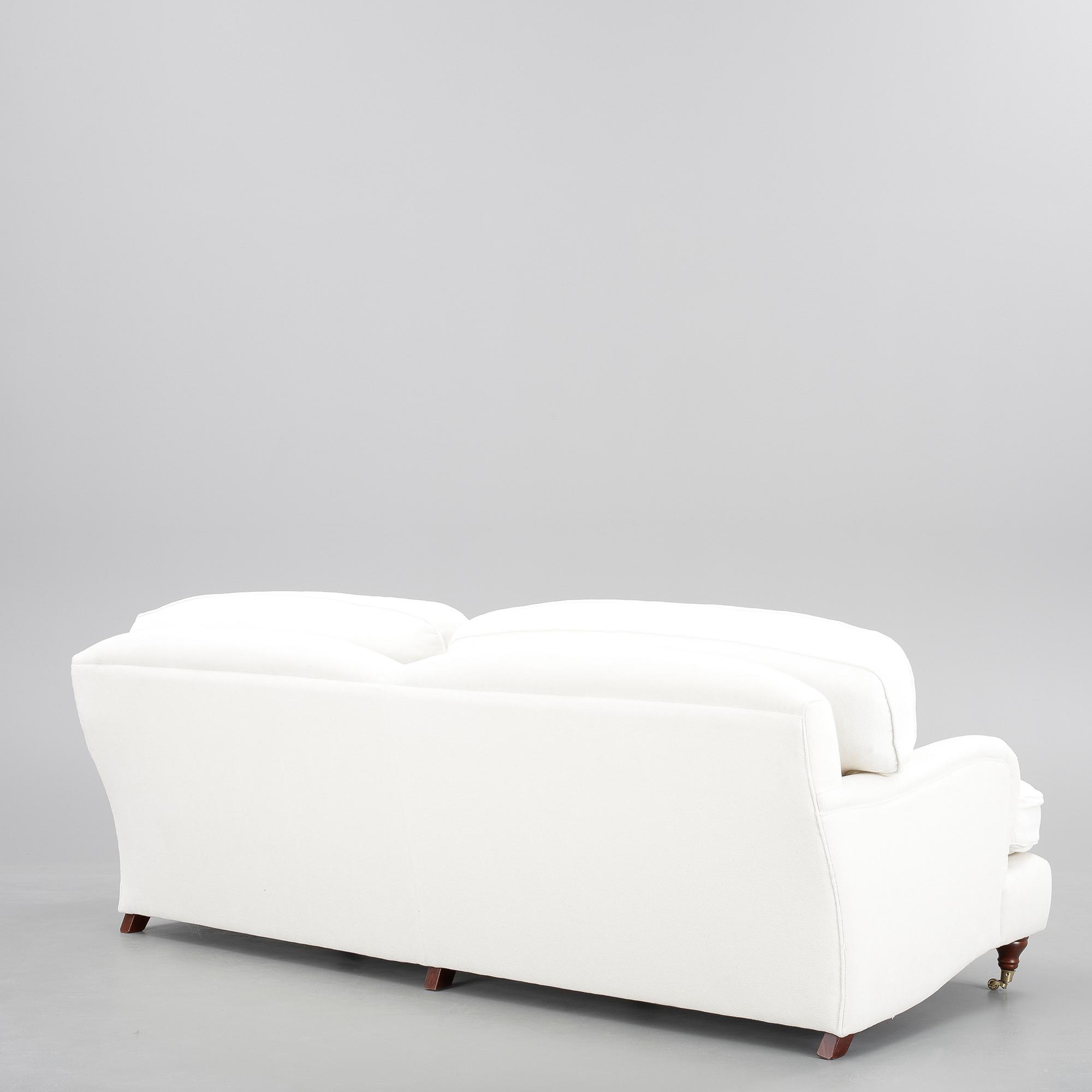 SOFFA, FÅTÖLJ, samt FOTPALL, Howardmodell, 2000-tal.