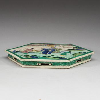 STÄLL, porslin. Qing dynastin, Kangxi (1662-1722).