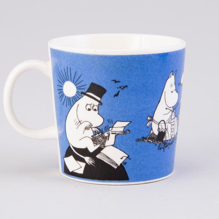 MUMINMUGG, porslin, "Mugg mörkblå", Moomin Characters, Arabia 1991-1999.
