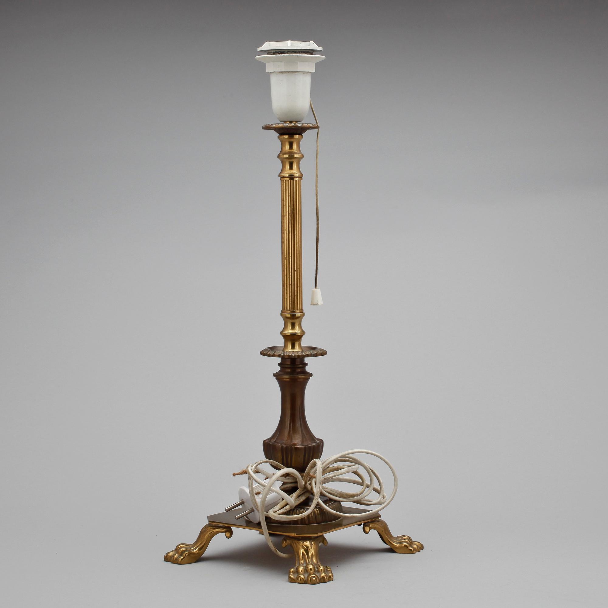 BORDSLAMPA, empirestil, Malmö Metallvarufabrik AB, 1900-tal.