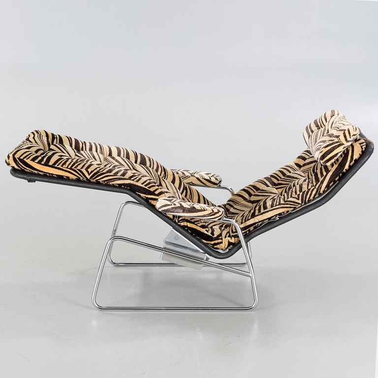 A "Fenix" lazy chair by Sam Larson for Dux, second half of the 20th century.