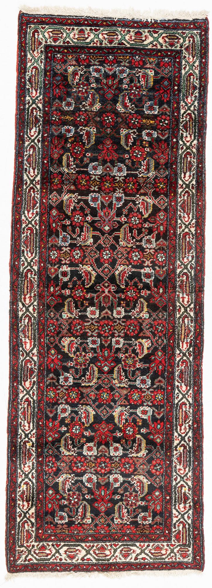 Gallery carpet, Old Hamadan, ca 100 x 286 cm.