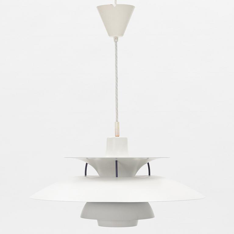 Poul Henningsen, taklampa, "PH 5", Louis Poulsen, Danmark.