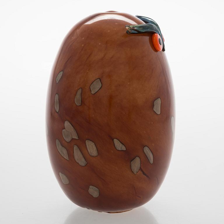 Oiva Toikka, a glass bird, 'Uhuu', signed O. Toikka Nuutajärvi.