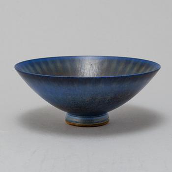 BERNDT FRIBERG, a stoneware bowl, from Gustavsbergs studio, 1962, signed.