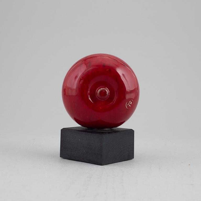 Alf Ekberg, a stoneware sculpture of an apple, Ateljé Källna, Klippan.