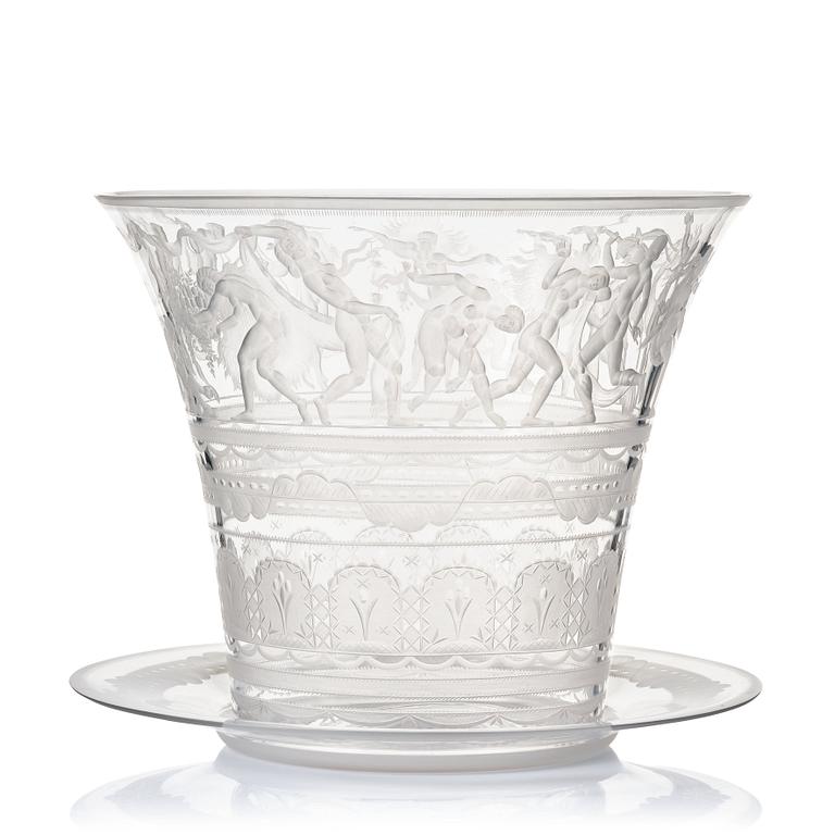 Simon Gate, an engraved glass bowl with plate, Orrefors, Sweden 1923, model 122.