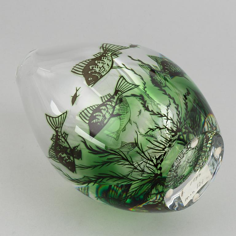 Edward Hald, vase, glass, "Fiskgraal", Orrefors.