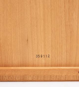 Josef Frank, bord, ett par modell 1073, Firma Svenskt Tenn före 1985.
