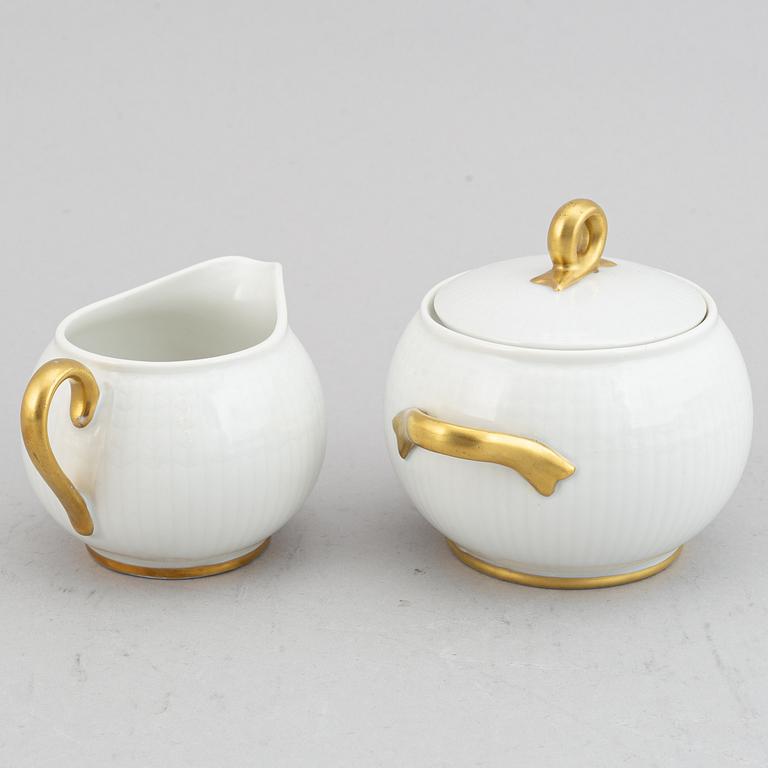 Louise Adelborg, Mat, kaffe- och teservis, Porslin, 110 delar, "Swedish Grace"/"Nationalservisen", Rörstrand.