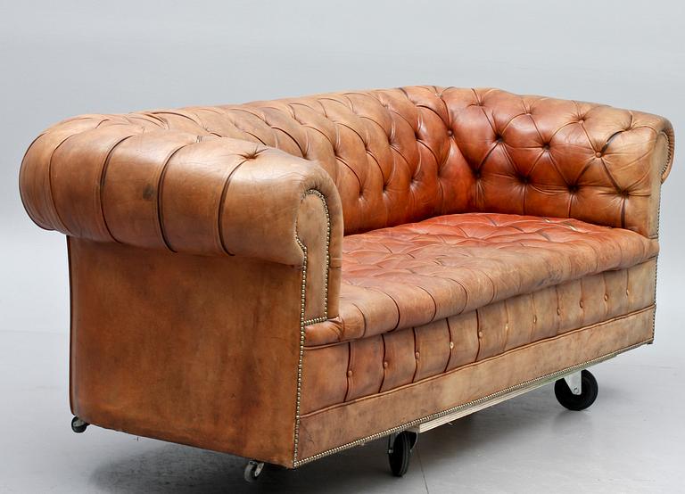 SOFFA, chesterfield, 1900-tal.